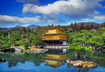 Золотой павильон. Храм Кинкакудзи в Киото, Япония.