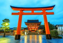 Храм Фусими-Инари в Киото, Япония
